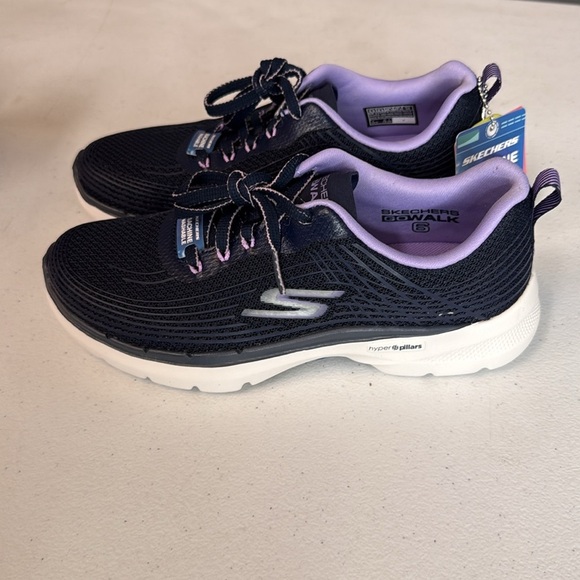 Women’s Skechers GO Walk 6-Inner Joy Sneaker, Navy/Lavender, 5.5 New with Box - Picture 4 of 10